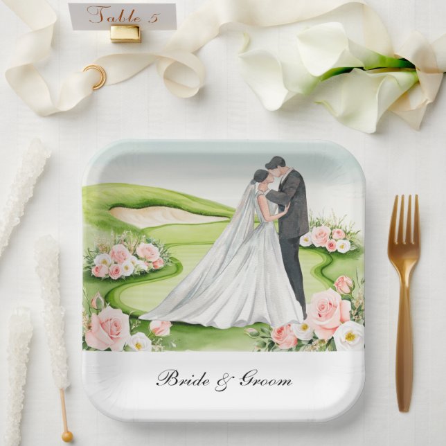 Golf Bride and Groom on Golf Course Wedding Pappteller (Hochzeit)
