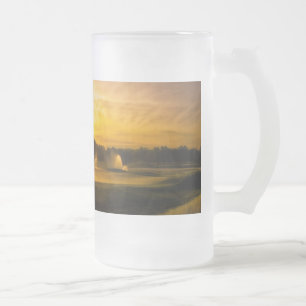 Golf Course Sprinkler am Tag Mattglas Bierglas