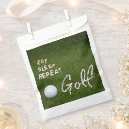 Golf Eat Sleep Golf Wiederholung mit Ball auf grün Geschenktütchen