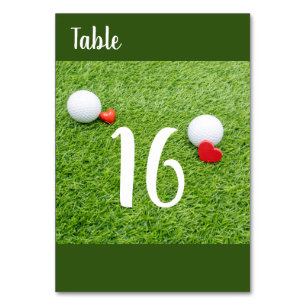 Golf mit Liebe auf grüner Tischnummer
