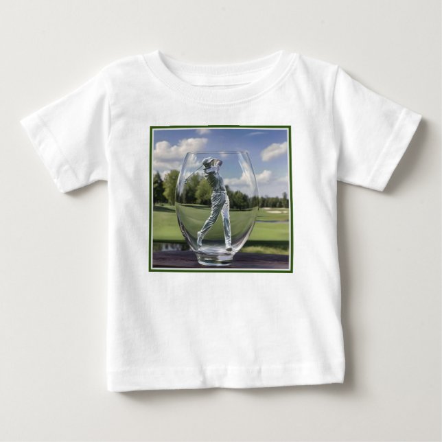 Golf-Player in einem Glas-Tumbler mit Golfplatz, Baby T-shirt (Vorderseite)
