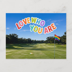 Golf Pride auf Golfplatz regenbogenfarbenem Thema Postkarte