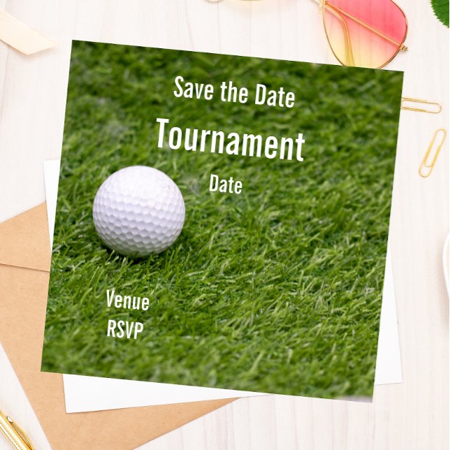 Golf Save the Date mit Golfball auf grünem Rasen (Von Creator hochgeladen)