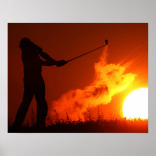 Golf spielen am Sonnenuntergang Poster