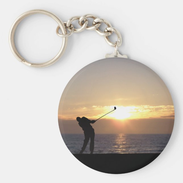 Golf spielen bei Sonnenuntergang Schlüsselanhänger (Vorne)