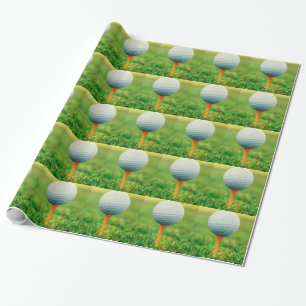 Golf spielen - Golf-Ball auf dem T-Shirt Geschenkpapier