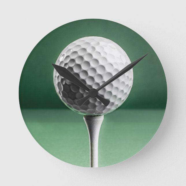Golfball auf T-Shirt Runde Wanduhr (Vorderseite)