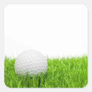 Golfball im Gras Quadratischer Aufkleber