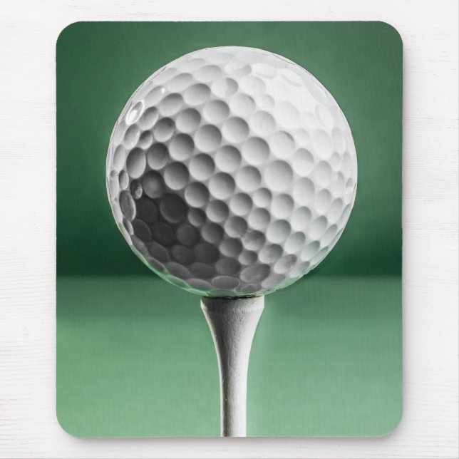 Golfball im T-Shirt Mousepad (Vorne)