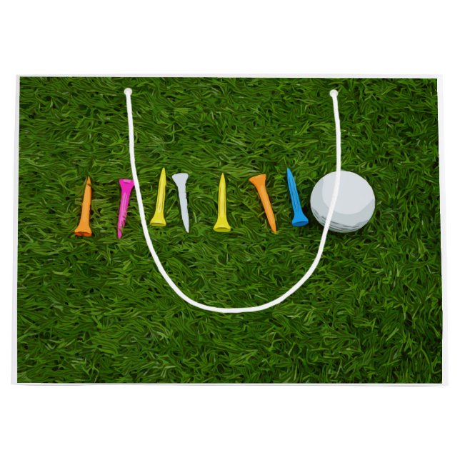 Golfball mit T-Shirts auf grünem Rasen Große Geschenktüte (Vorderseite)
