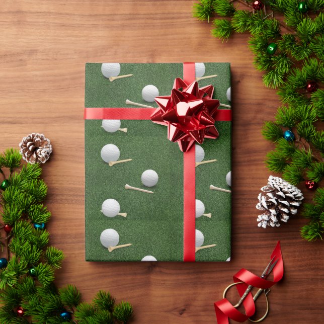 Golfbälle auf grünem Gras Geschenkpapier (Feiertagsgeschenk)