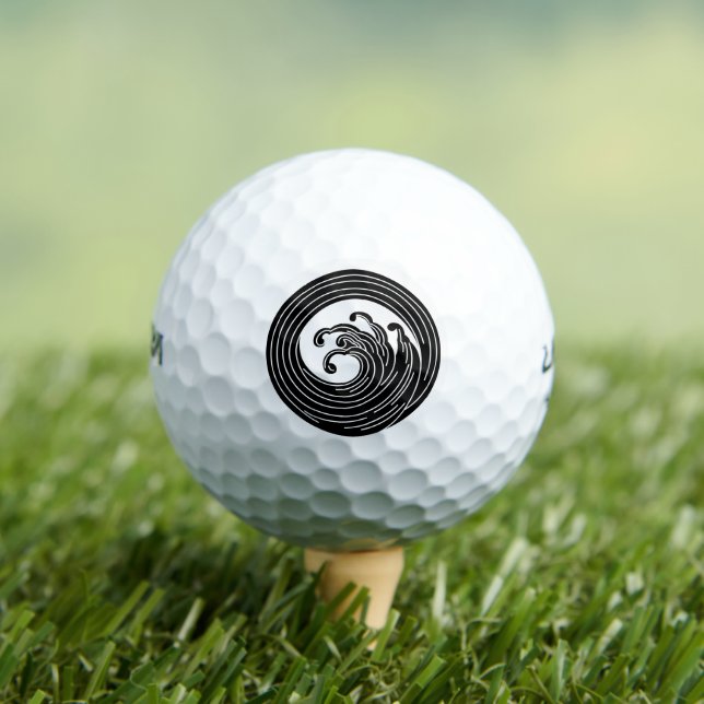 Golfbälle mit kreisförmigen Kreisen (Insitu T-Shirt)