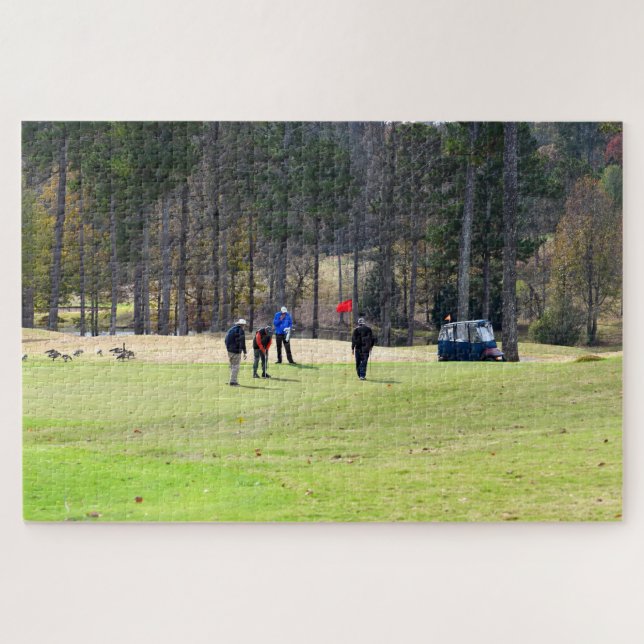 Golfer beim Aufziehen von Grün Puzzle (Horizontal)