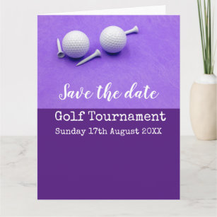 Golfturnier Save the Date auf lila Karte