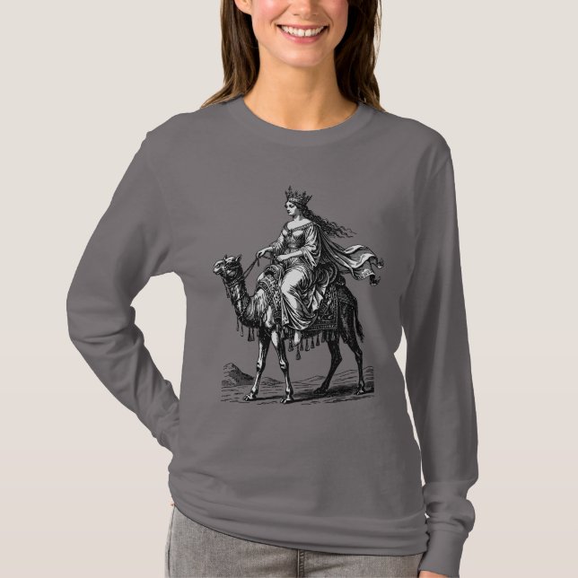 Gomory The Camel Riding Desert Duchess T-Shirt (Vorderseite)