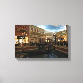 Gondelfahrt auf der Venezianischen Leinwand