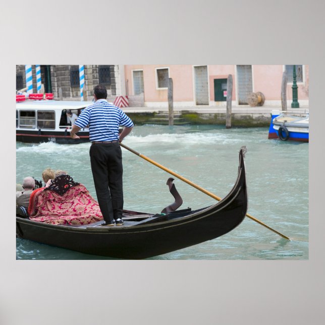 Gondeln im Kanal von Venedig Poster (Vorne)