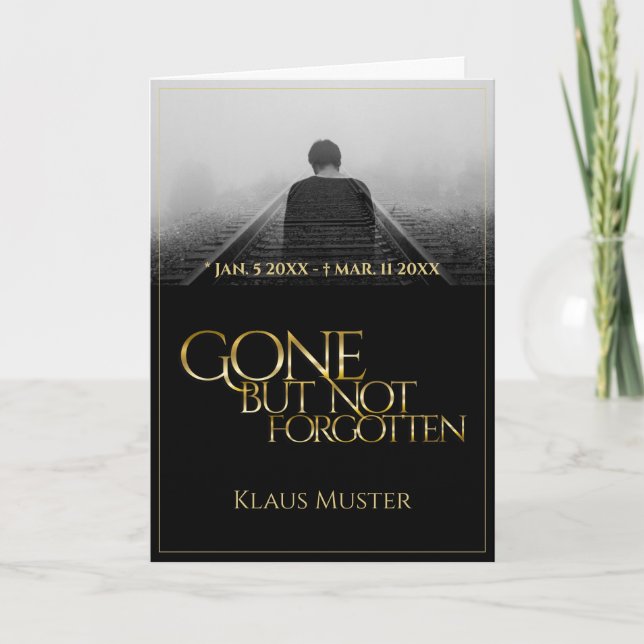 Gone, aber nicht vergessen - Dunkles Gold Karte (Vorderseite)