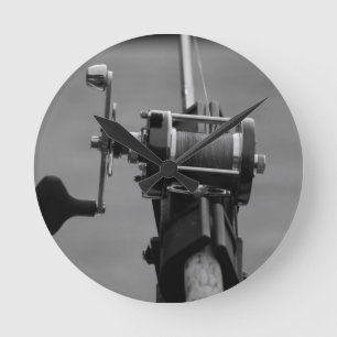 Gone Fishing.jpg Runde Wanduhr