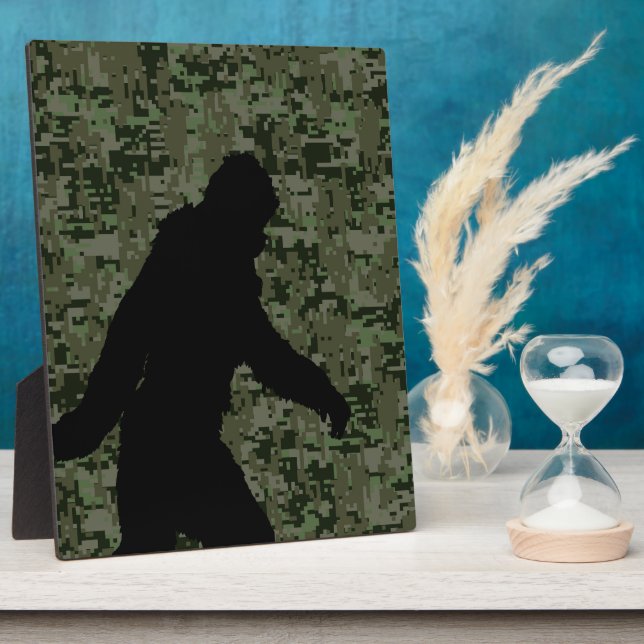 Gone Squatchin For on Olive Digital Camouflage Fotoplatte (Seite)