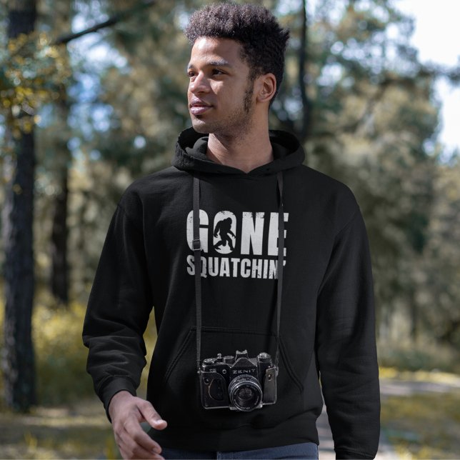 Gone Squatchin' Funny Bigfoot Sasquatch Gift Hoodie (Von Creator hochgeladen)