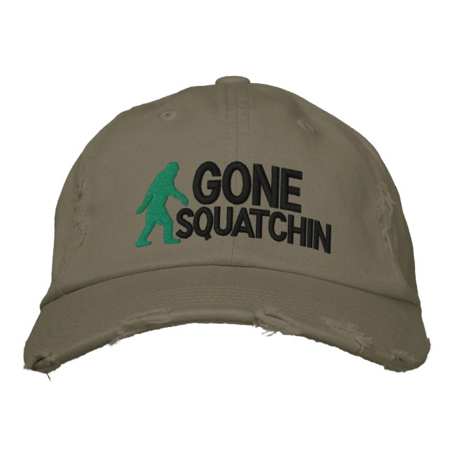 Gone Squatchin mit dem Logo des großen Fußes Bestickte Kappe (Vorderseite)