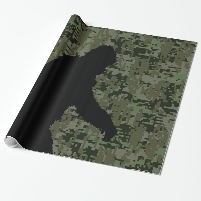 Gone Squatchin-Silhouette über digitale Camouflage Geschenkpapier (Ungerollt)