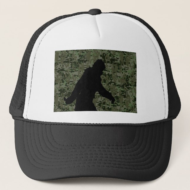 Gone Squatchin-Silhouette über digitale Camouflage Truckerkappe (Vorderseite)