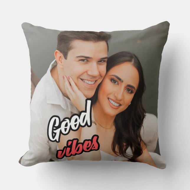 Good Vibes Couple Photo Throw Pillow Kissen (Vorderseite)