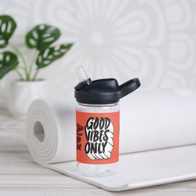 Good Vibes Only Individuelle Name Trinkflasche (Yoga)