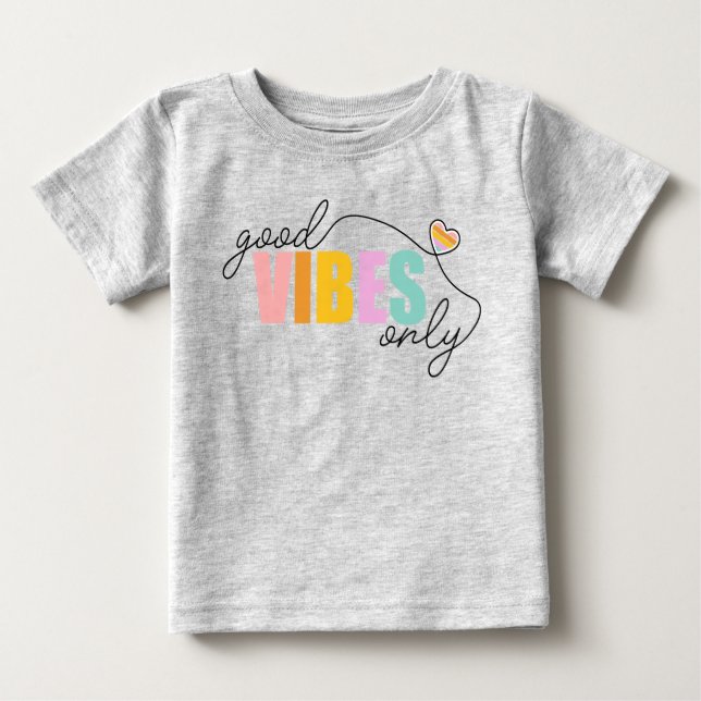 Good Vibes Only Rainbow Heart Baby T-shirt (Vorderseite)