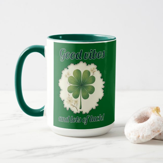 Good Vibes St Patrick’s Day Shirt – caneca Tasse (Mit Donut)