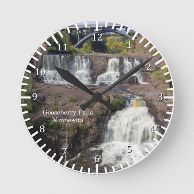 Gooseberry Falls clock Runde Wanduhr (Vorderseite)