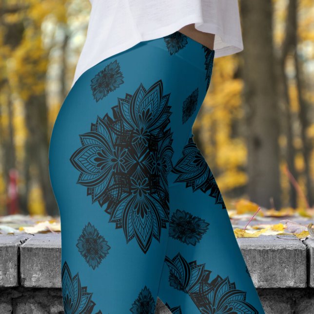 Gorgeous Blue Ocean Mandela Pattern Leggings (Mandela on Ocean Blue)