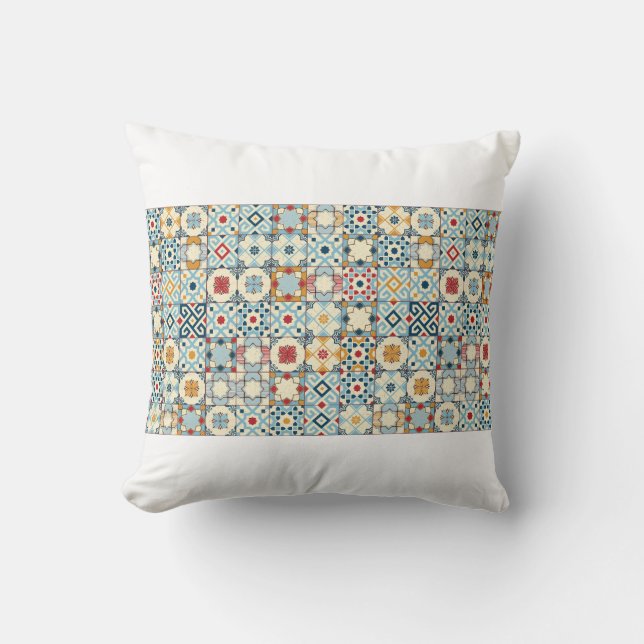 Gorgeous seamless pattern white colorful Moroccan, Kissen (Vorderseite)