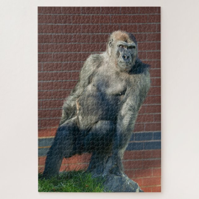 Gorilla auf einem Felsen Puzzle (Vertikal)