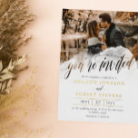 Gossamer Overlay Gold Foil Foto Folieneinladung<br><div class="desc">Informelle Foto Hochzeitseinladung mit Ihnen sind eingeladen,  in wunderschöner Kalligrafie über einen transparenten Spritzer Aquarellfarben geschrieben,  die Ihr Foto dekorieren. Fügen Sie ein weiteres Foto auf der Rückseite der Hochzeit einladen. Schöne Foto Hochzeitseinladung mit Ihren Namen in Goldfolie.</div>