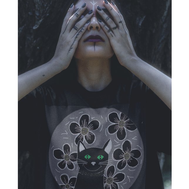 Goth cat whimsigoed black cats Blume T-Shirt (Von Creator hochgeladen)