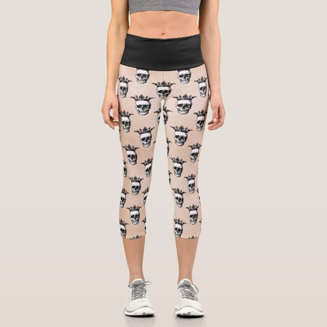 Goth Crown Skull Pattern Capri Leggings (Vorderseite)