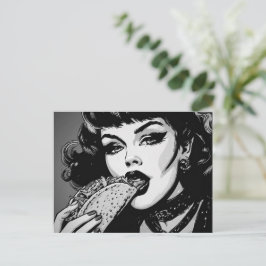 Goth-Girl im Grafikstil der 50er Jahre isst einen Postkarte