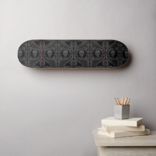 Goth Gray Ornament mit Skull Skateboard