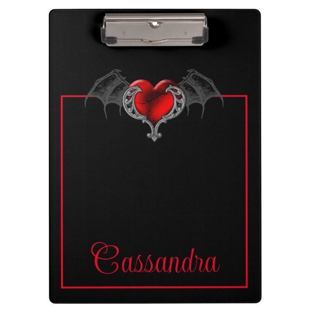 Goth Heart with Bat Wings Personalisiert Klemmbrett (Vorderseite)