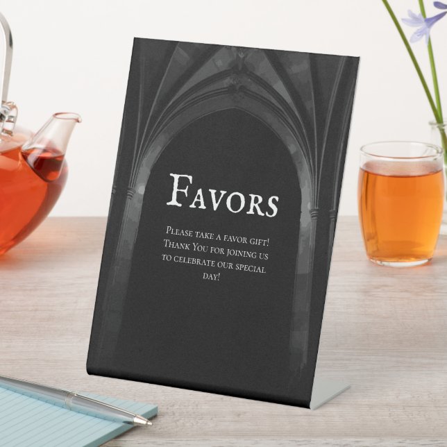 Gothic Arch Elegante Hochzeit Dunkelschwarz & Weiß Sockelschild (In Situ)