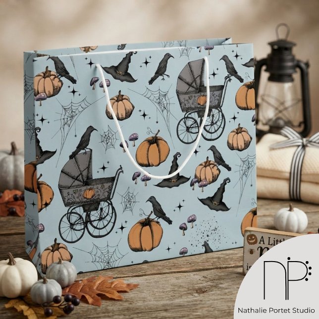 Gothic Baby Carriage Halloween Blue Große Geschenktüte (This French blue gothic gift bag features hand-drawn Victorian baby motifs for spooky celebrations)