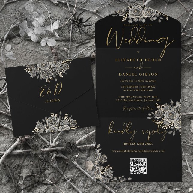 Gothic Black and Gold Rose QR Code Wedding All In One Einladung (Gothic Black And Gold Roses QR Code Wedding All In One Invitation)