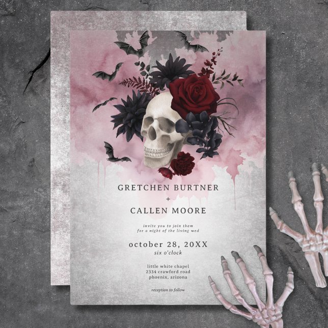 Gothic Black & Burgundy Skull & Bats Wedding Einladung (Gothic Black & Burgundy Skull & Bats Wedding Invitation)