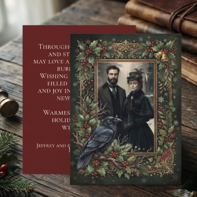 Gothic Black Raven Foto Weihnachten (Gothic raven Christmas holiday card for family and friends.)