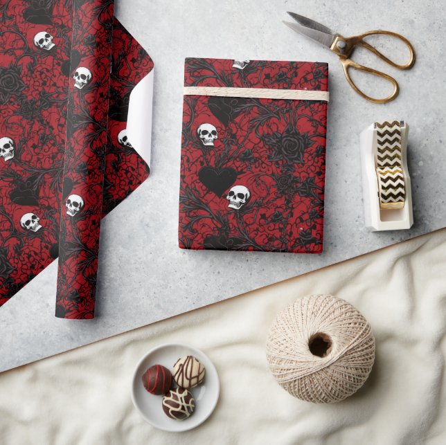 Gothic Black Roses und Totenköpfe Geschenkpapier (Basteln)