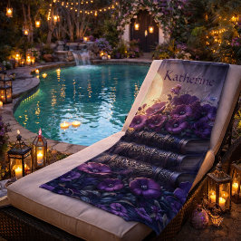 Gothic Book Purple Floral Strandtuch