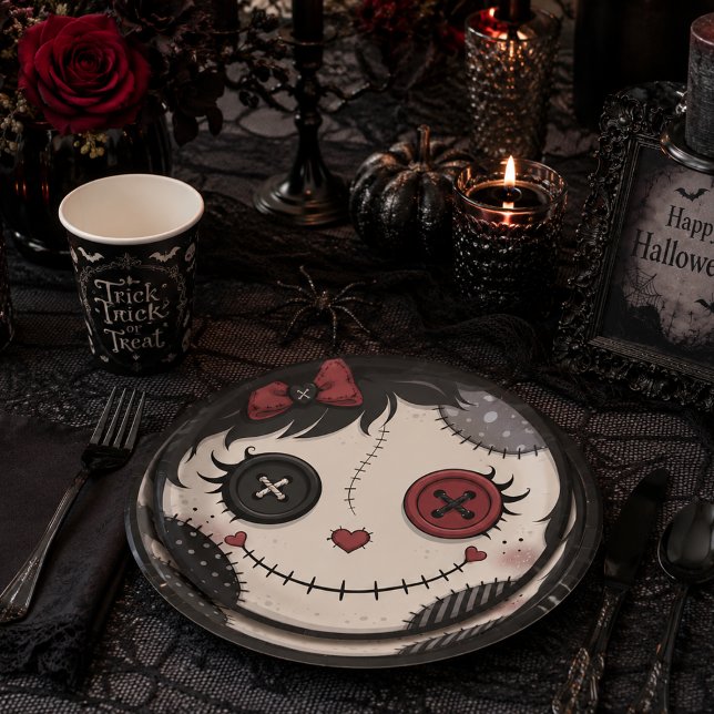 Gothic Button Eye Puppen-Gesicht Rosa Schwarz Hall Pappteller (Von Creator hochgeladen)